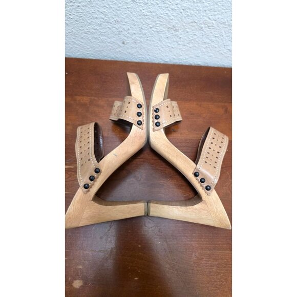 Nine West Tan Wood Platform Block Perforated Leather Heeled Sandals Size 9 - Picture 5 of 10